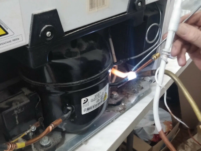 Ремонт холодильника Electrolux ENG94514AW в СПБ по Автовская улица, д. 34